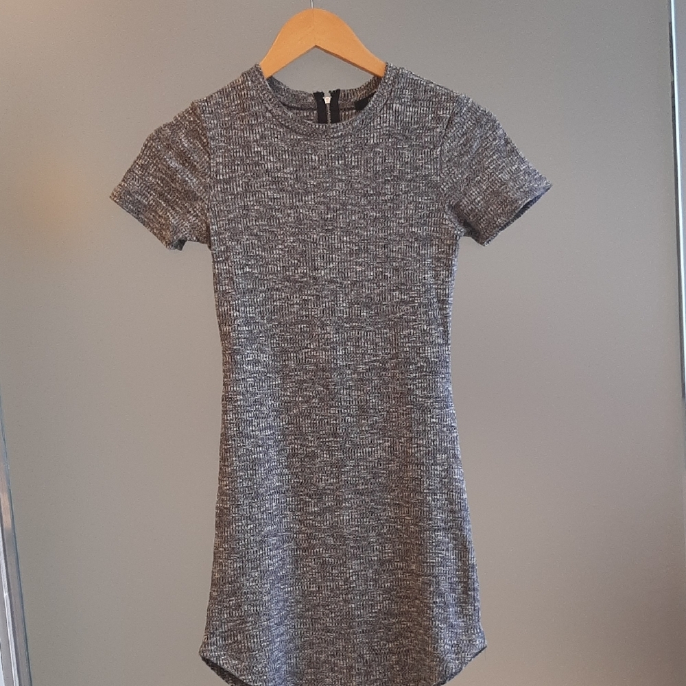 Forever 21 size S gray dress